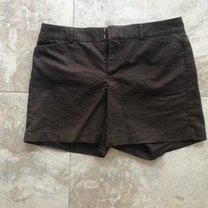 Dockers Mid Rise Curvy Brown Shorts Size 8